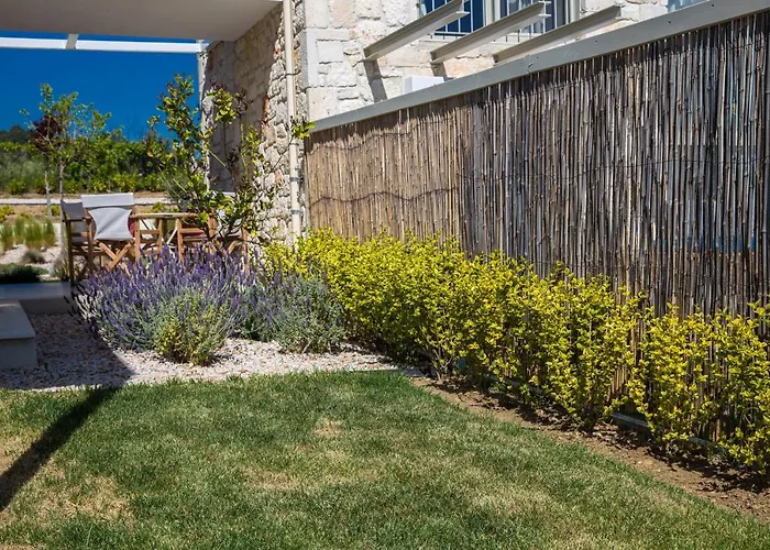 Arthill Eco Nikiti (Sithonia)